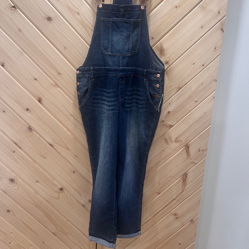 #300 Lei Womens denim cropped overlaps NWT size xl